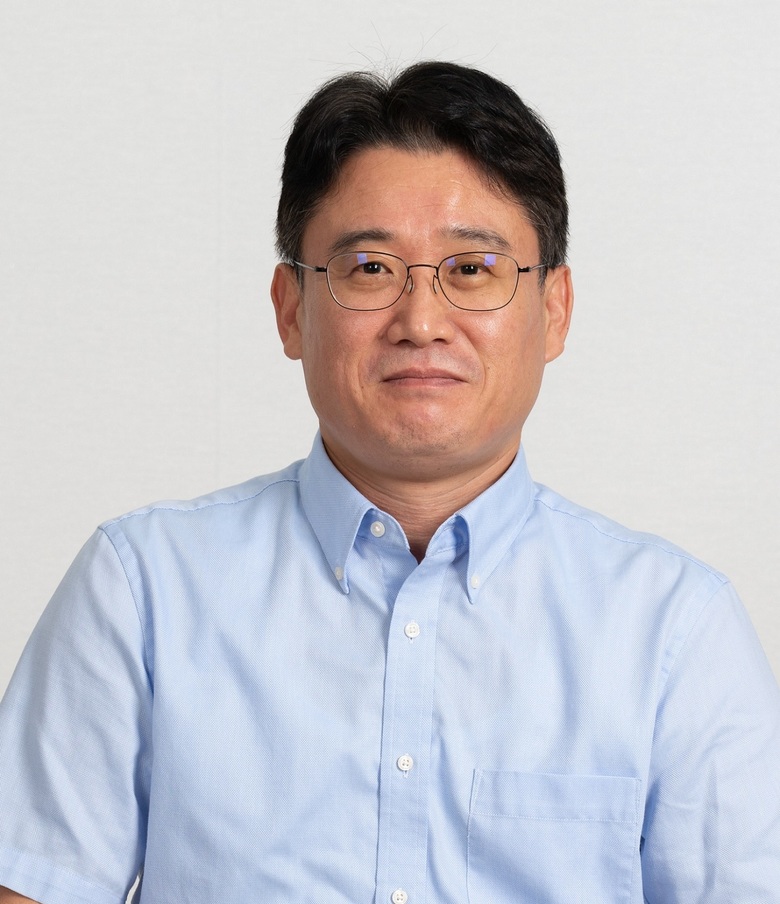 Charlie Kim / General Manager
